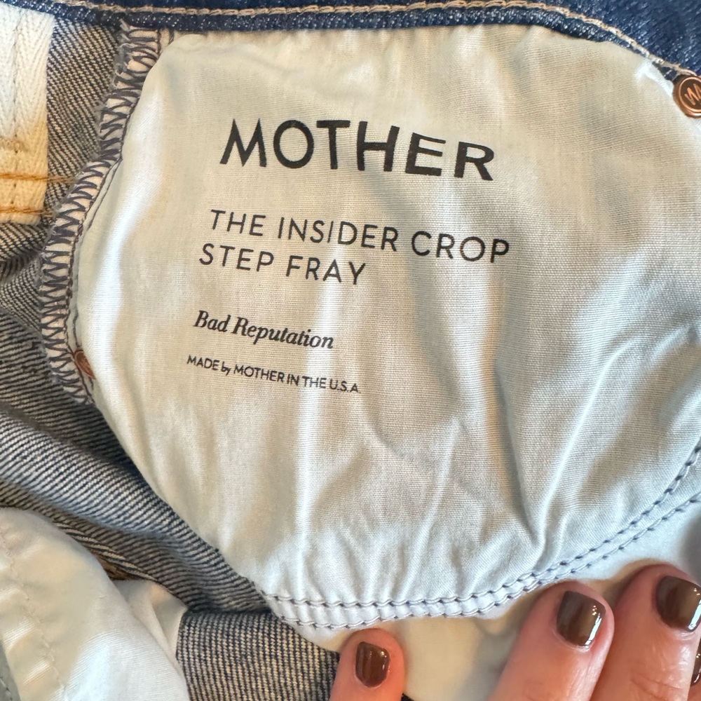 MOTHER Superior The Insider Crop Step Fray Jeans in Bad Reputation - Picture 4 of 5